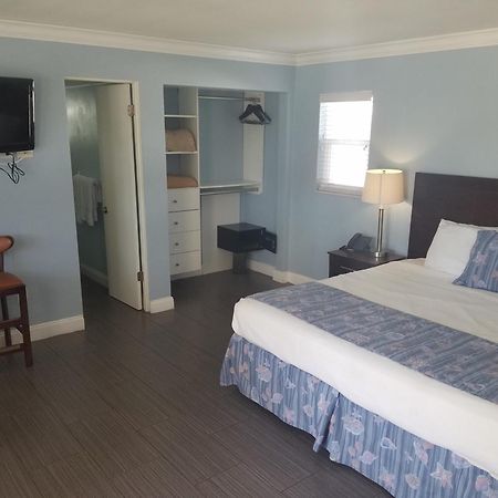 Carousel Beach Inn 迈尔斯堡海滩 外观 照片