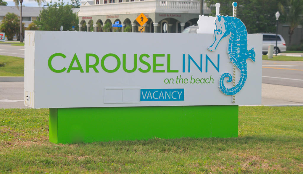 Carousel Beach Inn 迈尔斯堡海滩 外观 照片